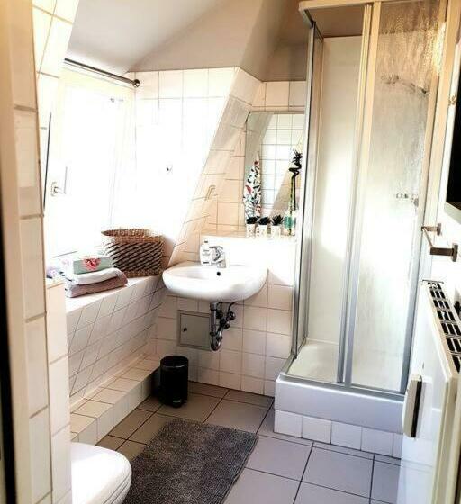 Rostock Hautnah Erleben   Schöne Maisonette 2og