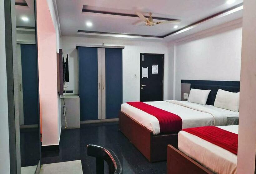 Staymaker Hotel Hill View