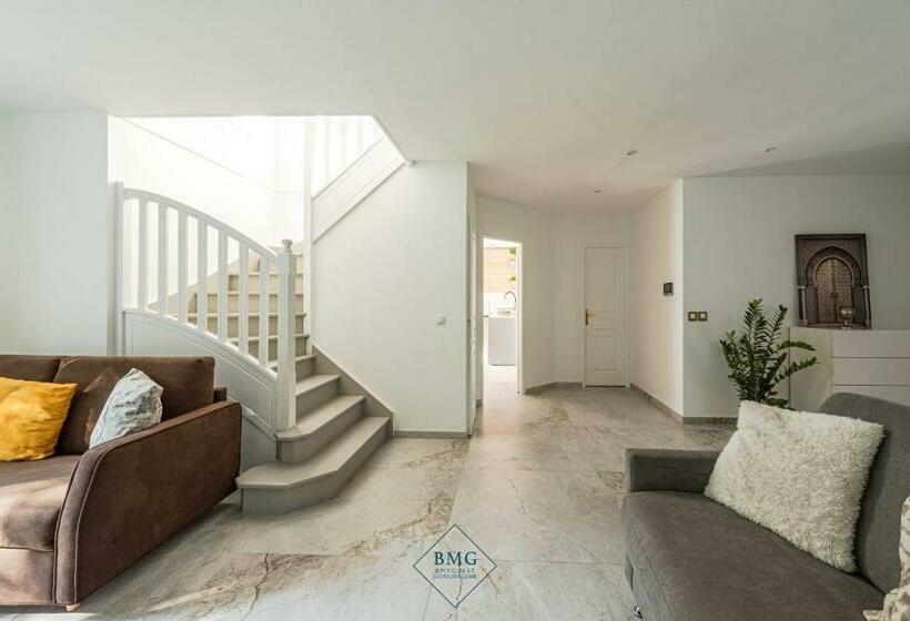 Sunnyside House Disneyland Bmyguest