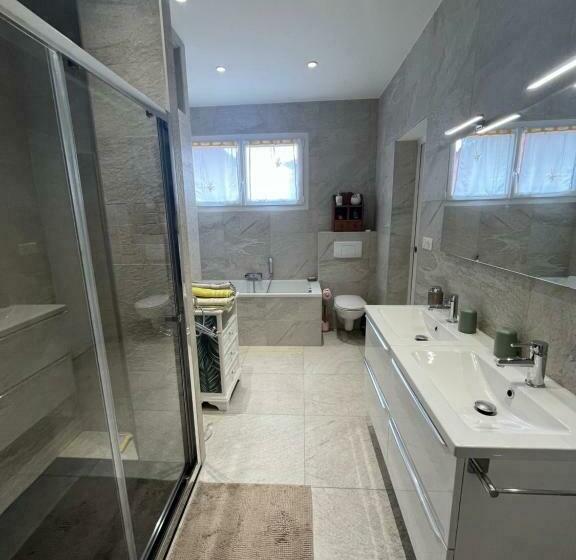 Superbe Haut De Villa Avec Vue Sur La Mer