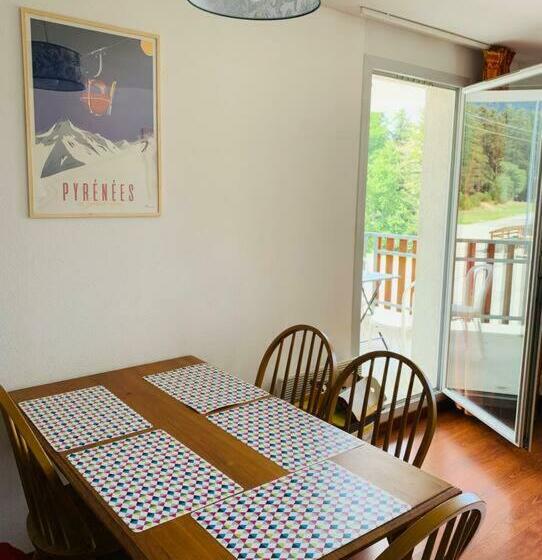 4 6 Pers   Pieds Des Pistes Piscine Balcon   Bonascre Ax