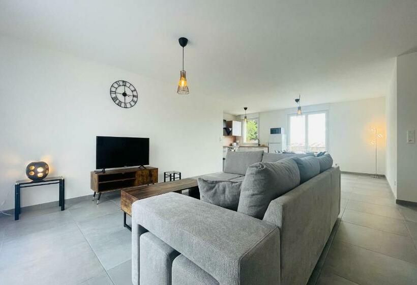 Wonderful New House In A Hamlet