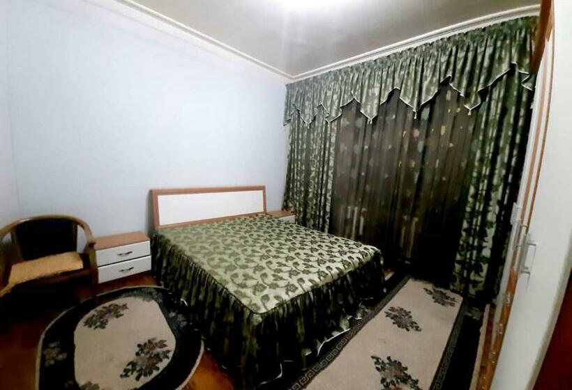 апартаменты Registan