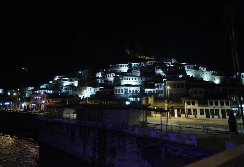 住宿加早餐  Antipatrea