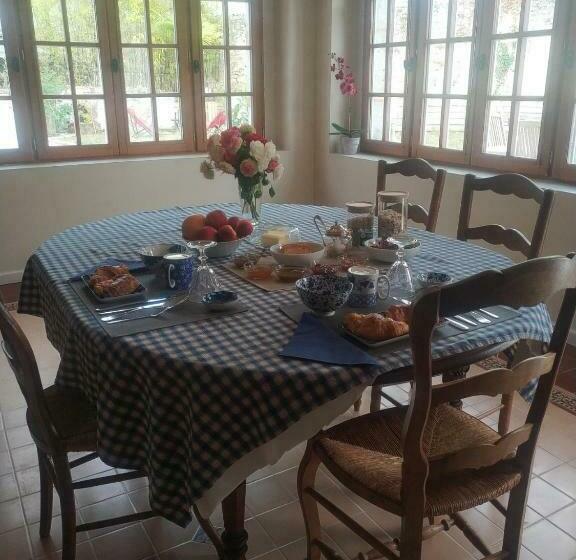 مبيت وإفطار Clos De La Ruche