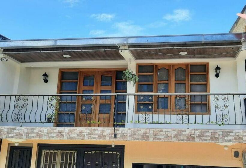 Casa Central, Segundo Piso