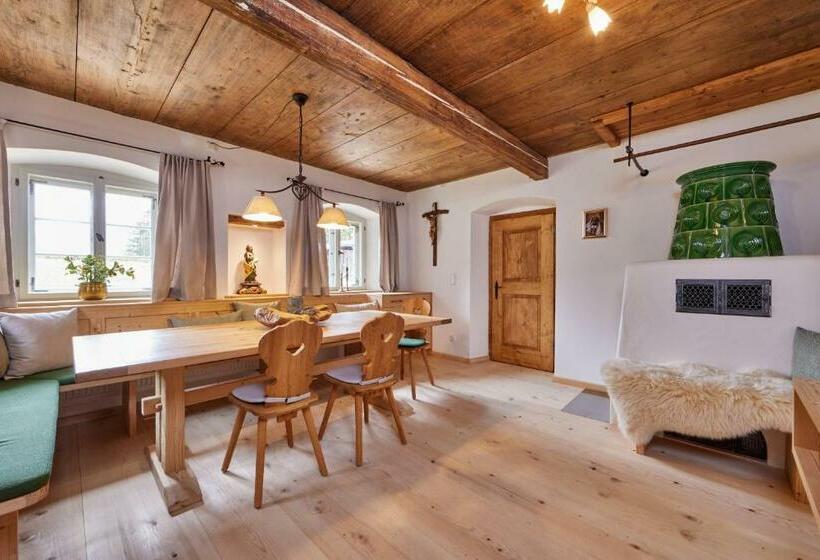 Haus Hoamat Almrausch