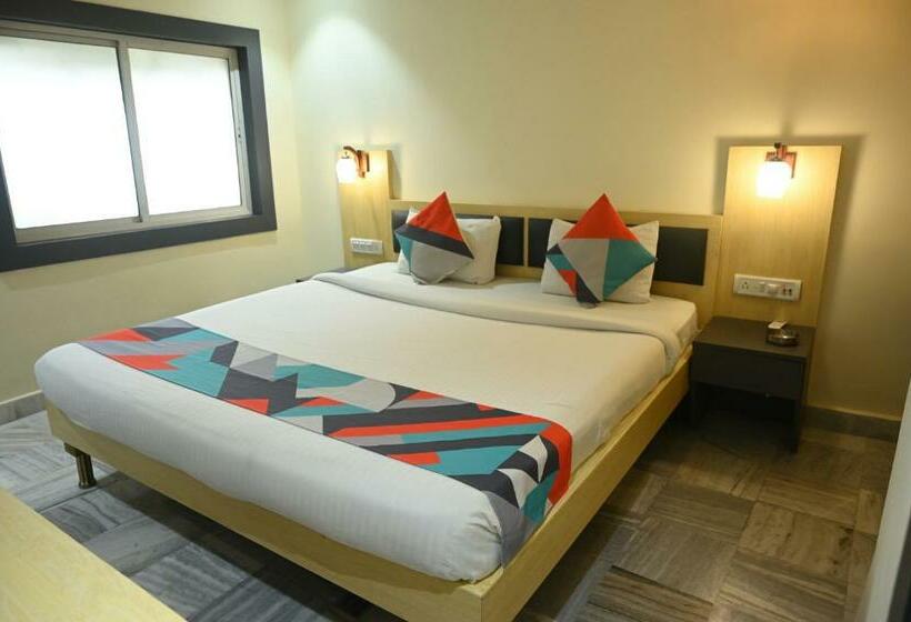 Отель Churuvilla