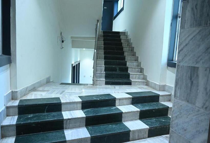 Отель Churuvilla