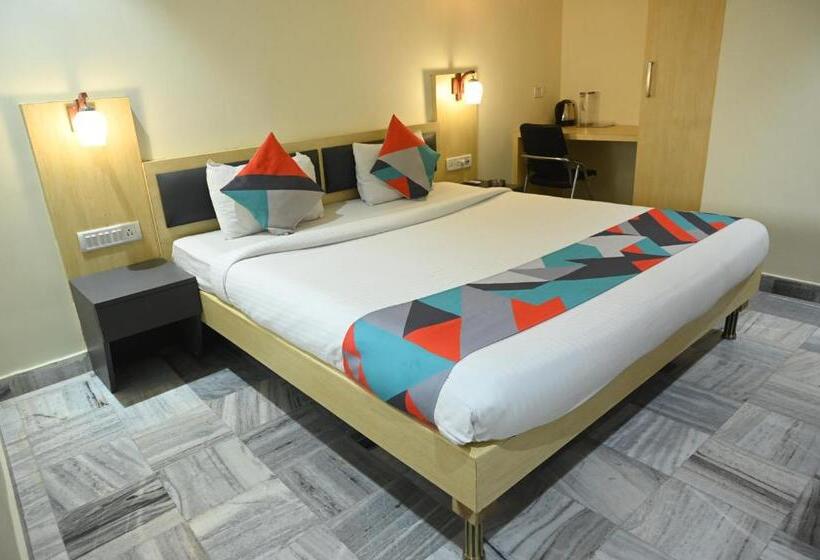 Отель Churuvilla