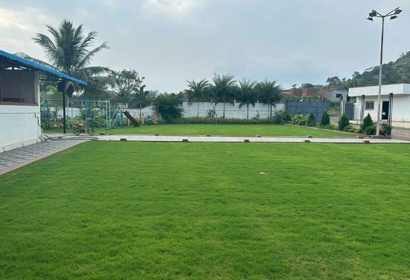 בית מלון כפרי Fulgulab Lawns And Home Stay