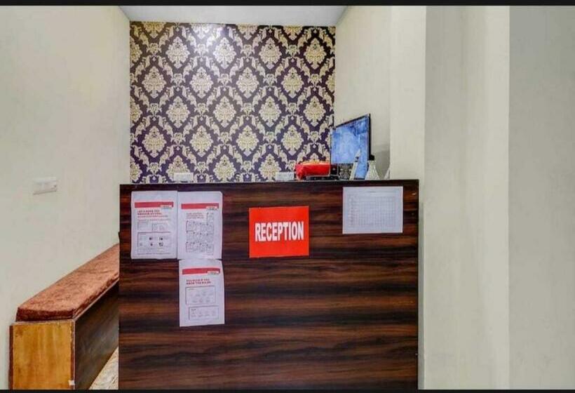 Отель Pop 93228 Park View