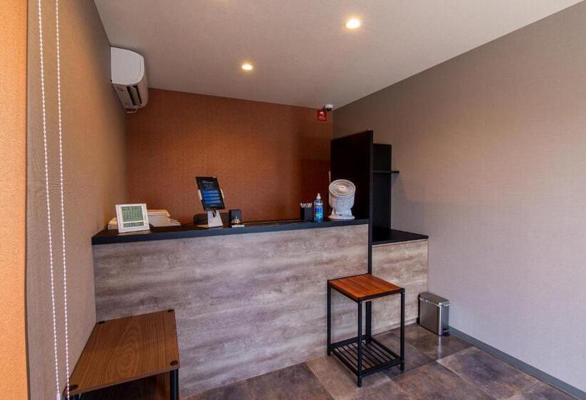 בית מלון כפרי R9 The Yard Ube