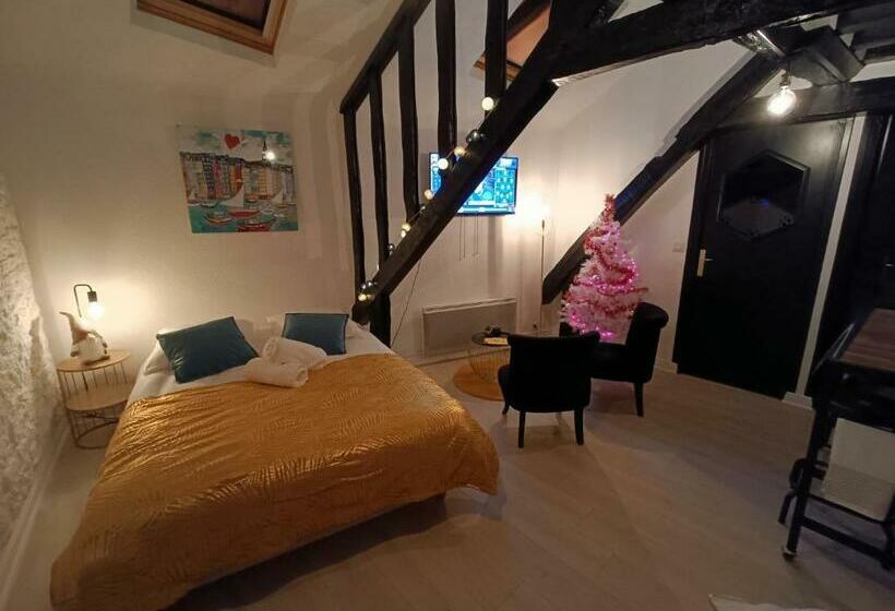 Le Cœur Du Centre Historique Refait à Neuf