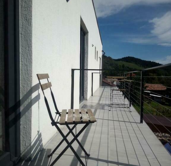 Пансион Casa Prieteniei   Camere   3 Km Piatra Neamț