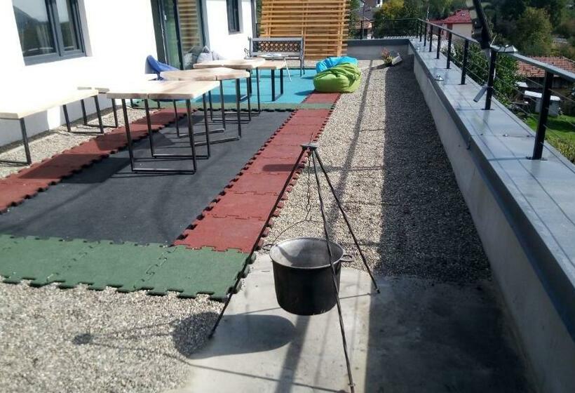 Пансион Casa Prieteniei   Camere   3 Km Piatra Neamț