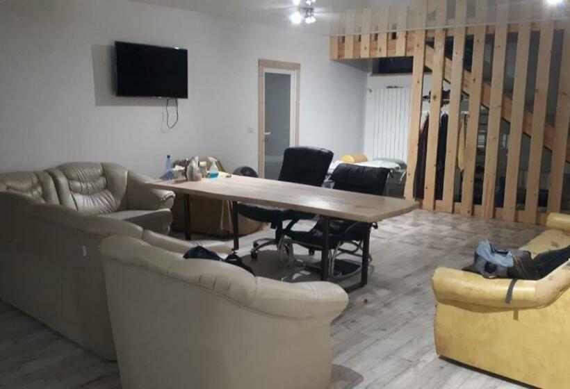 Пансион Casa Prieteniei   Camere   3 Km Piatra Neamț