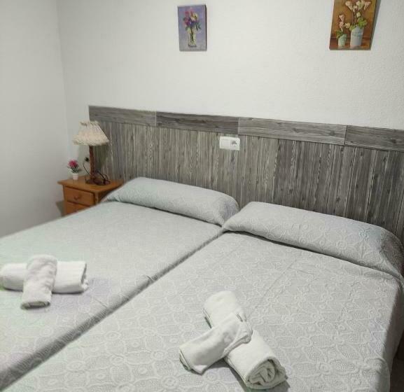 펜션 Hostal Restaurante Bar Cafeteria La Melchora