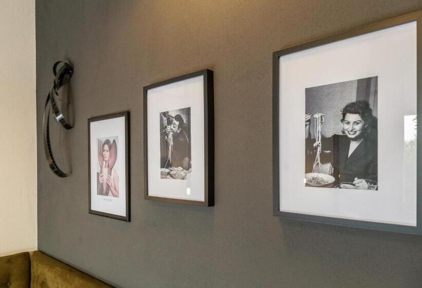 פנסיון Iknos Accommodation