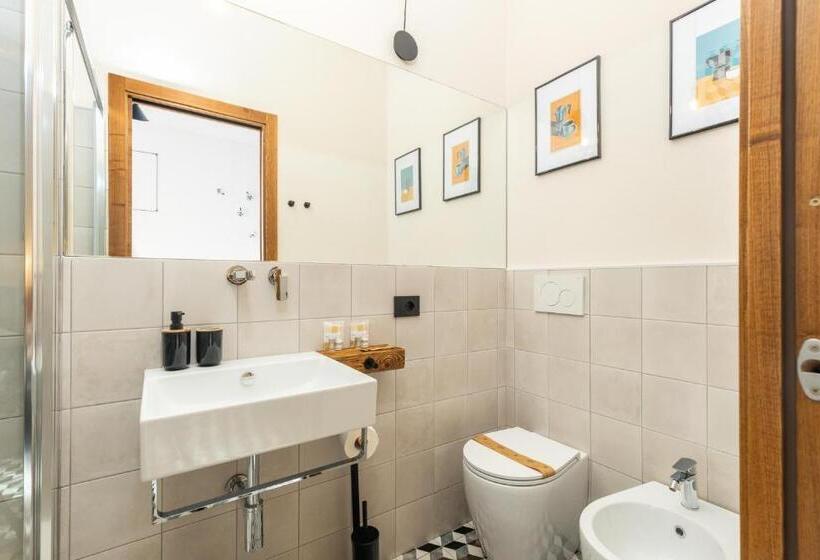 פנסיון Iknos Accommodation