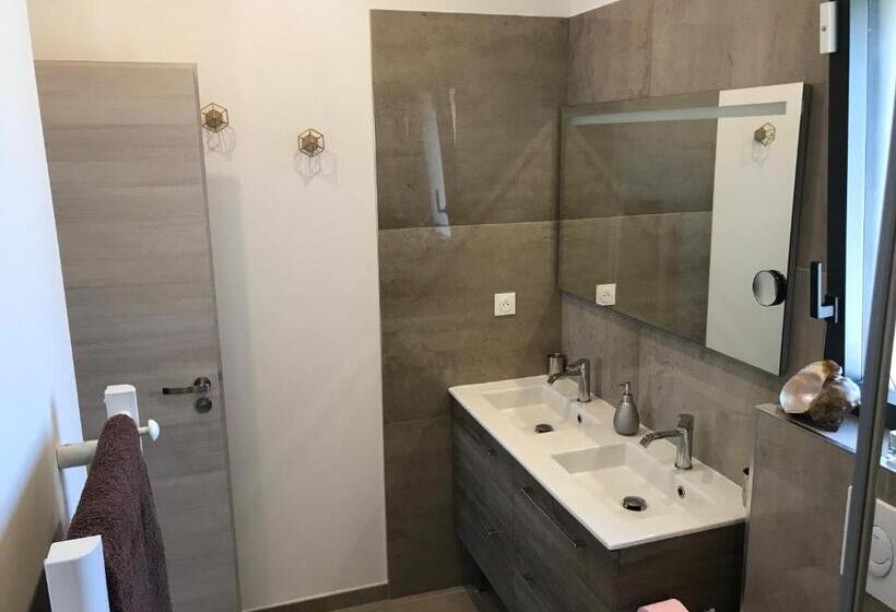 بنسيون Maison Lilomel