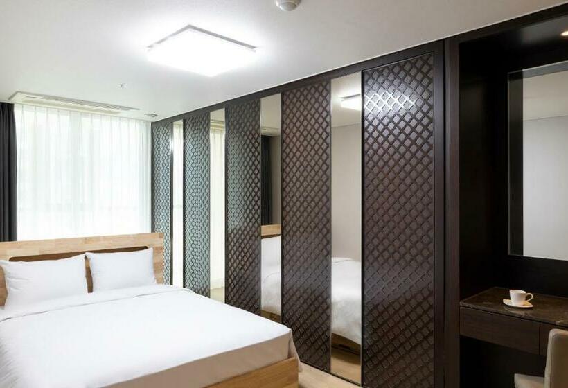 استراحتگاه Pale De Cz Condo