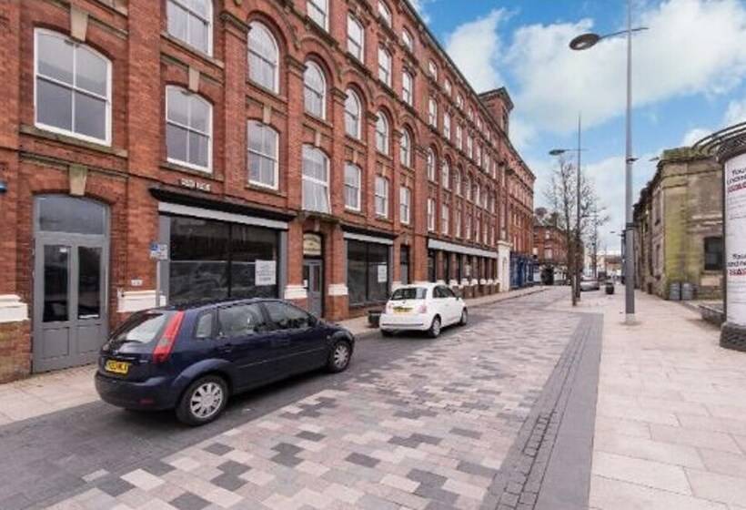 Webberley Stylish Studio 9a Twin Bed