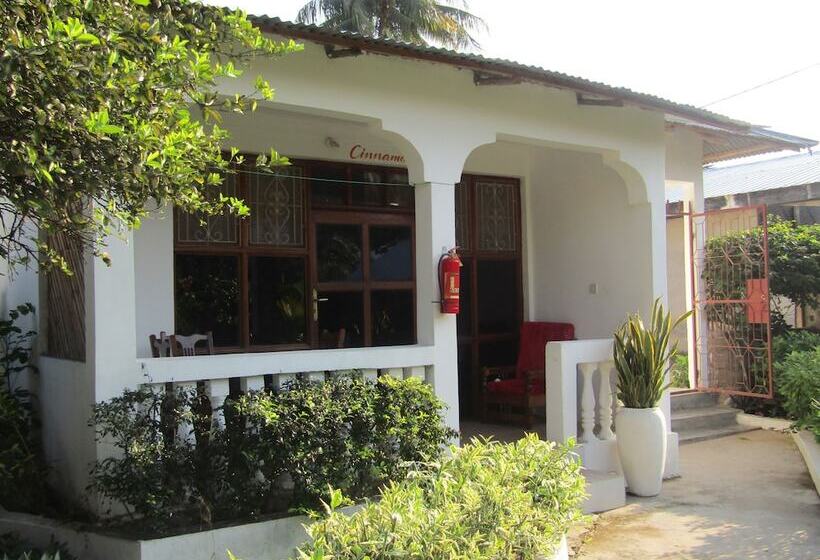 住宿加早餐 Kivulini Garden Lodge