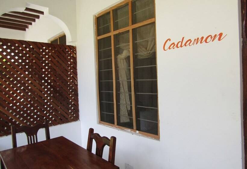 住宿加早餐 Kivulini Garden Lodge