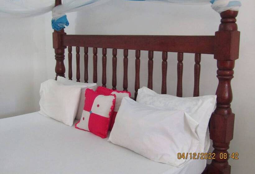 住宿加早餐 Kivulini Garden Lodge