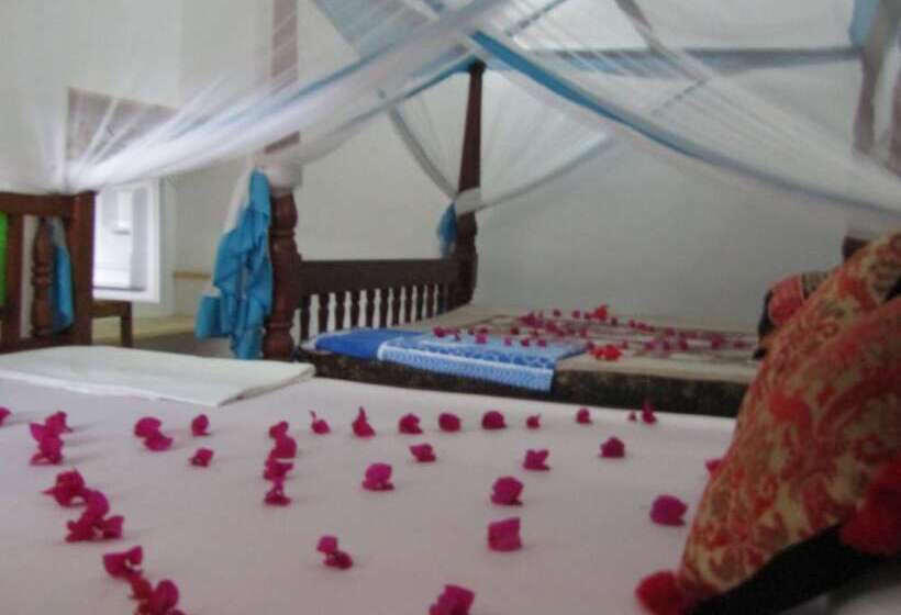 住宿加早餐 Kivulini Garden Lodge