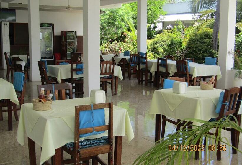 住宿加早餐 Kivulini Garden Lodge