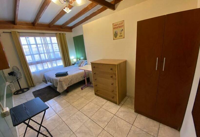 Habitaciones En Pensión En Centro De Iquique