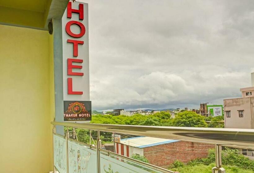 호텔 Collection O  Thakur