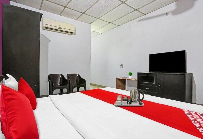 هتل Flagship 92707  Mahi