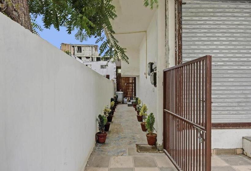 Flagship Hotel Ansh Plaza