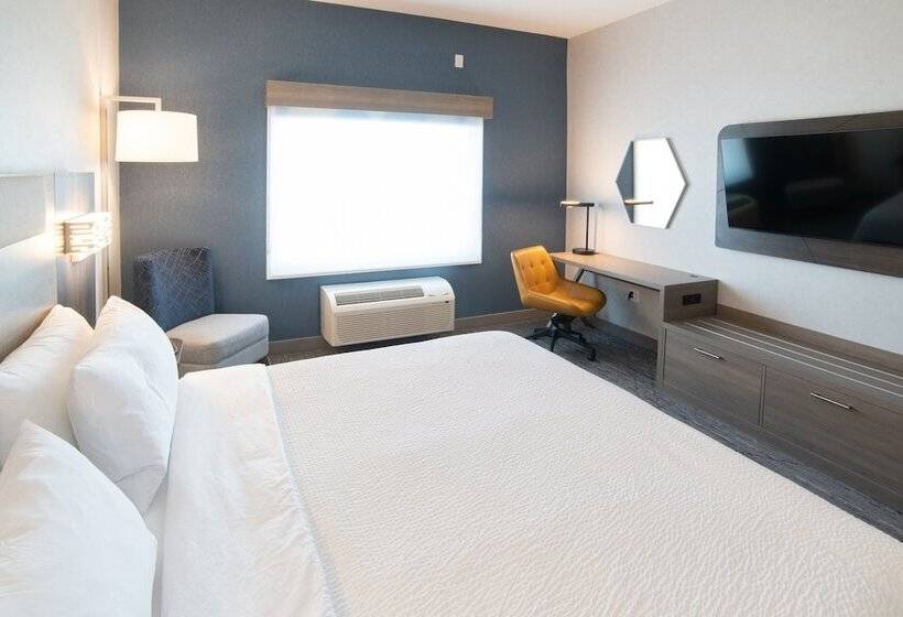 בית מלון כפרי Holiday Inn Express & Suites   Moose Jaw, An Ihg