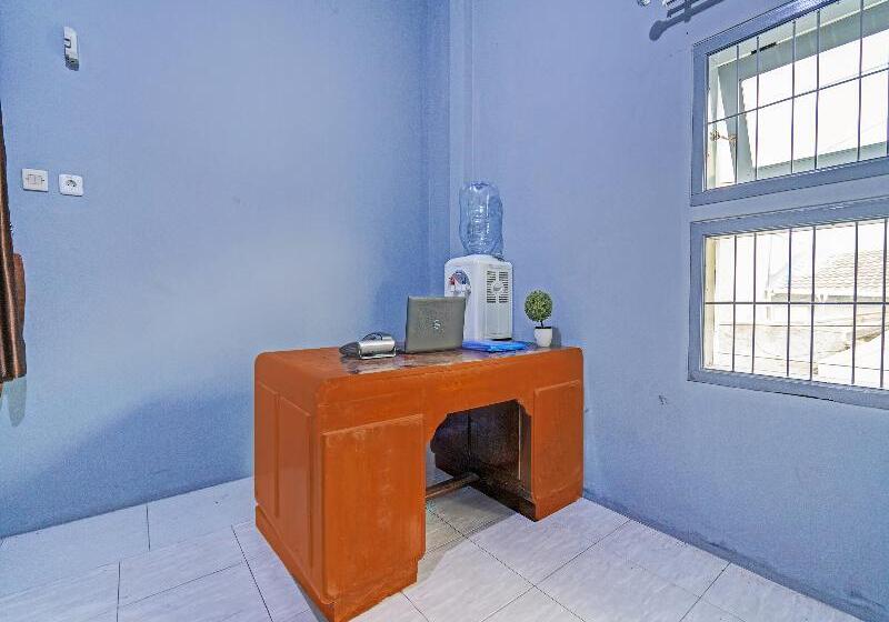 호텔 Oyo 91592 Aaliya Guest House Syariah