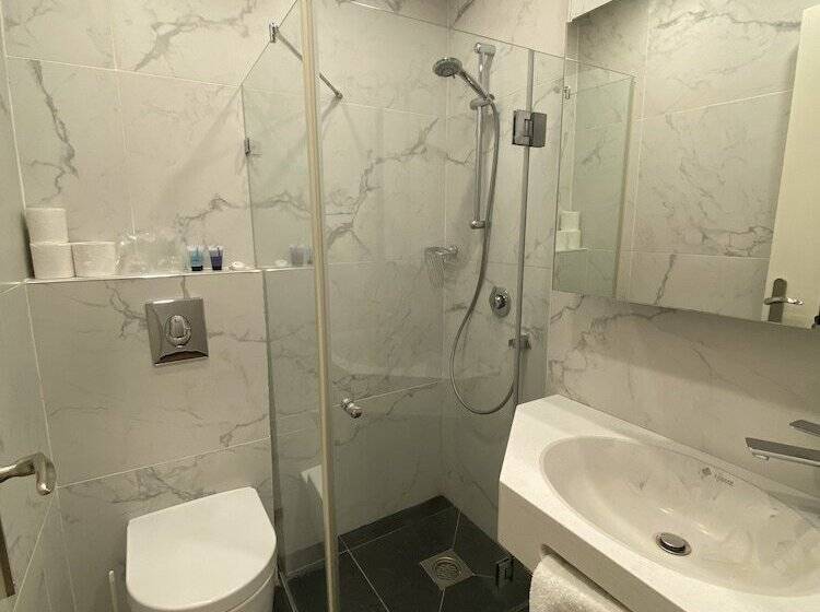 בית מלון כפרי Petrakis Inn