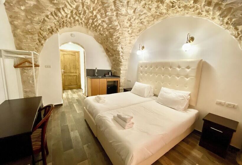 בית מלון כפרי Petrakis Inn