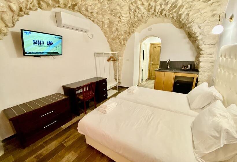 בית מלון כפרי Petrakis Inn