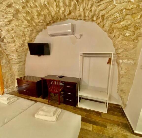 בית מלון כפרי Petrakis Inn