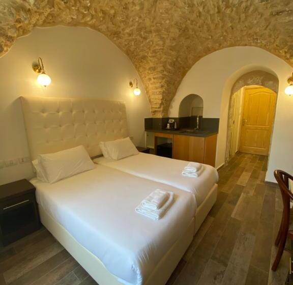 בית מלון כפרי Petrakis Inn