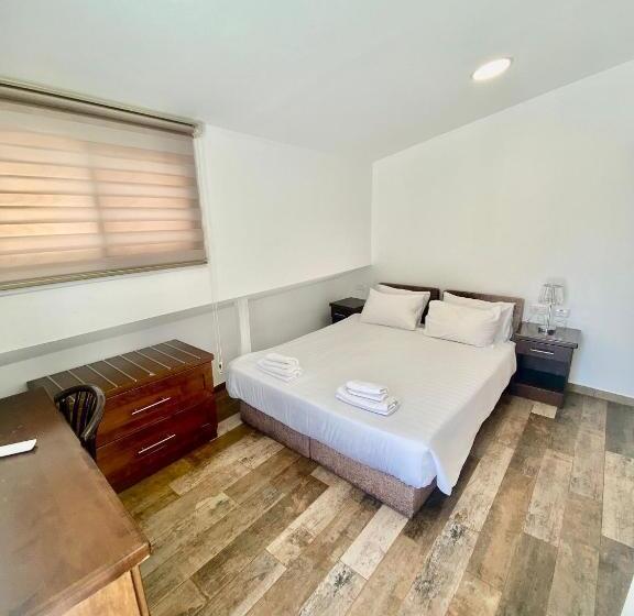 בית מלון כפרי Petrakis Inn