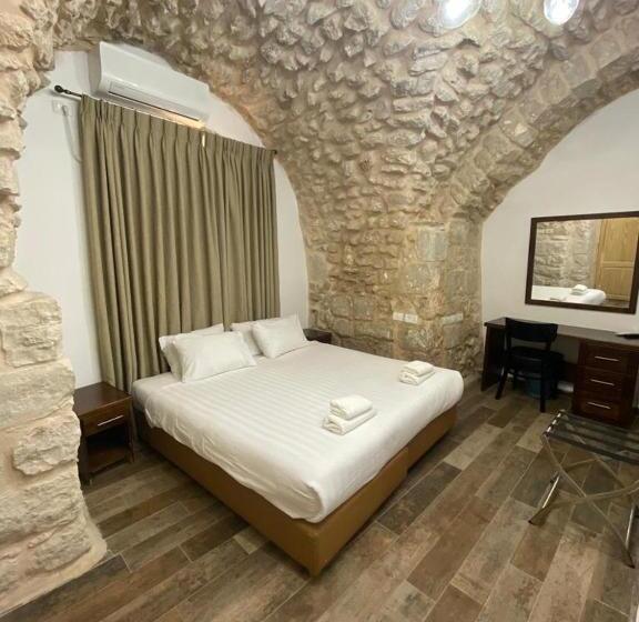 בית מלון כפרי Petrakis Inn