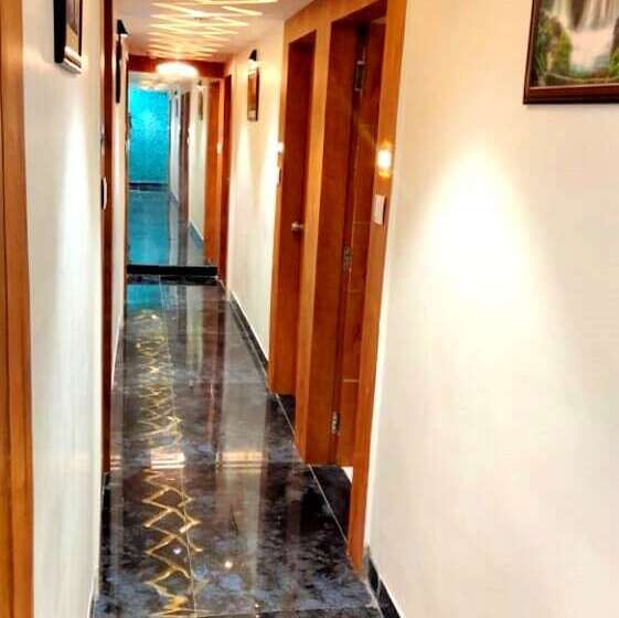 Отель Pride Villa