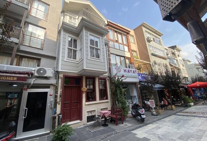 هتل çırağan S Omnia