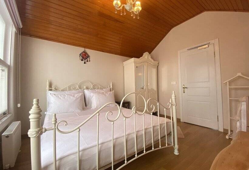 هتل çırağan S Omnia