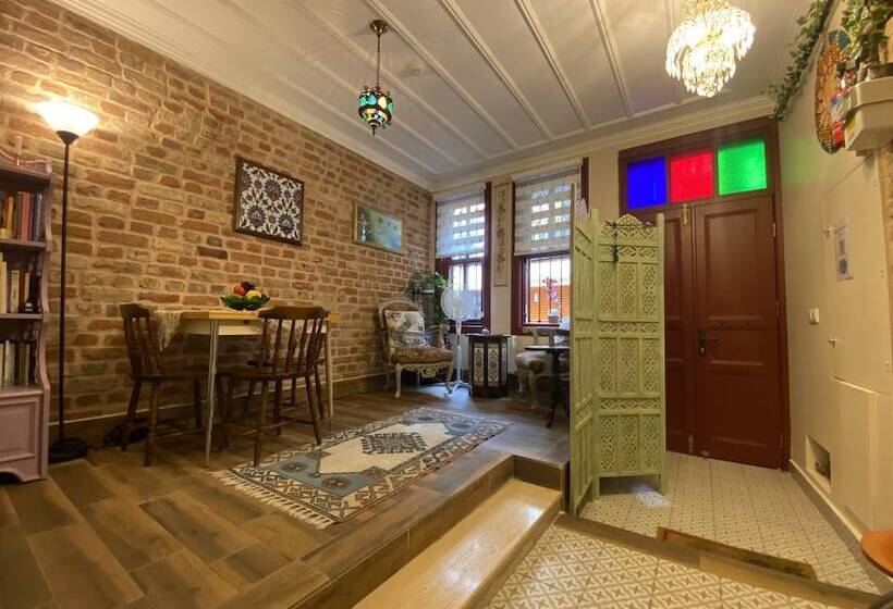 هتل çırağan S Omnia