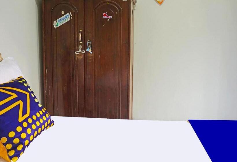 ホテル Spot On 91551 Gwen Syariah Homestay